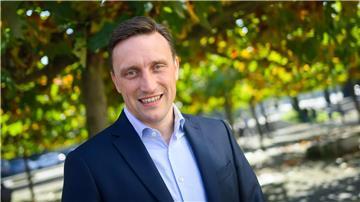 CDU-Landeschef Sebastian Lechner sieht derzeit große inhaltliche Differenzen zwischen seiner Partei und den Grünen. (Archivbild)