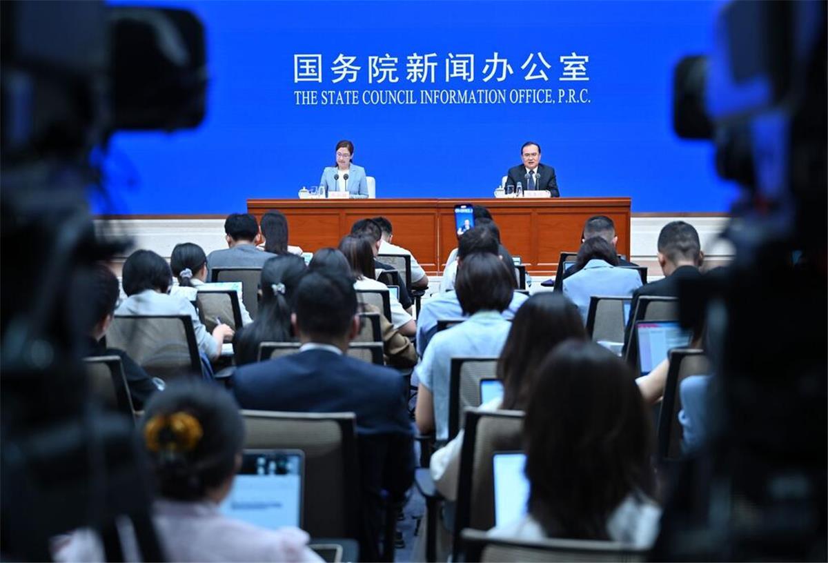 Chinas Wirtschaft wächst trotz Handelsstreit robust Chinas Statistiker rechnen mit wirtschaftlicher Stabilität im zweiten Halbjahr.