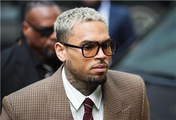 Chris Brown bestreitet, in London im Februar 2023 einen Musikproduzenten angegriffen zu haben.