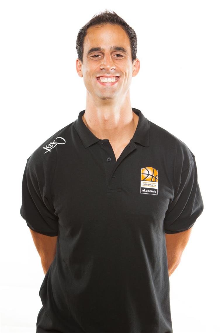 Eisbären-Coach Chris Harris ist nicht nervös Chris Harris ist der neue Cheftrainer der Eisbären Bremerhaven. Foto Rocholl