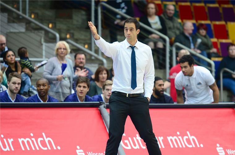 Chris Harris ist zum neuen Cheftrainer der Eisbären Bremerhaven befördert worden.