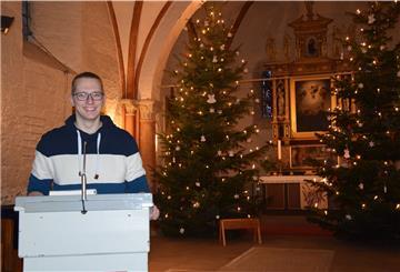 Chris Schellstede bereitet sich derzeit darauf vor, Predigtlektor zu werden. Der 21-Jährige ist seit vielen Jahren in der evangelischen Kirche aktiv.