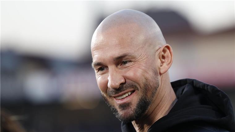 Hoffenheims Schicker bestätigt Interesse an Trainer Ilzer Christian Ilzer könnte neuer Trainer der TSG Hoffenheim werden.
