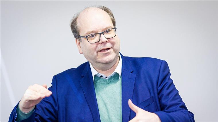 Meyer: Keine Deichbrüche durch gute Prognosen Christian Meyer (Bündnis 90/Die Grünen), Minister für Umwelt, Energie und Klimaschutz in Niedersachsen.