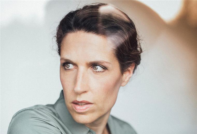 Abwechslungsreiches Kulturprogramm im Herbst im Capitol Bremerhaven - VERLOSUNG! Christine Prayon