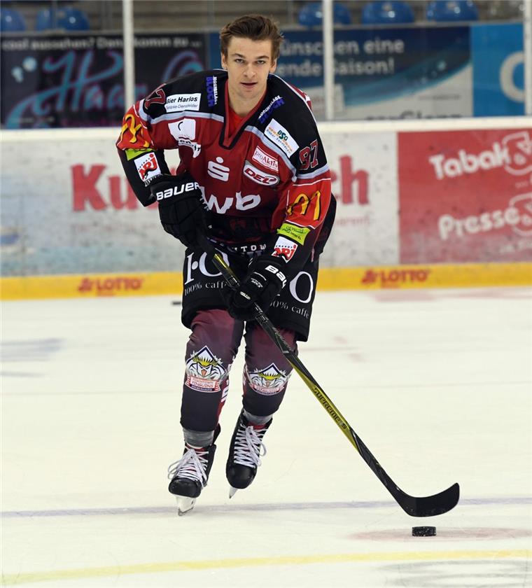 Christoph Körner bekommt eine Förderlizenz für die Dresdner Eislöwen in der DEL2.
