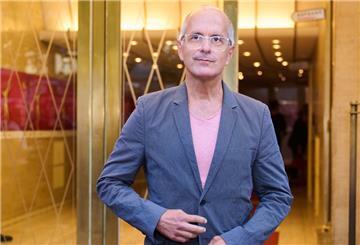 Der Schauspieler Christoph Maria Herbst kommt zur Verleihung des Ernst-Lubitsch-Preises in die Astor Film Lounge.