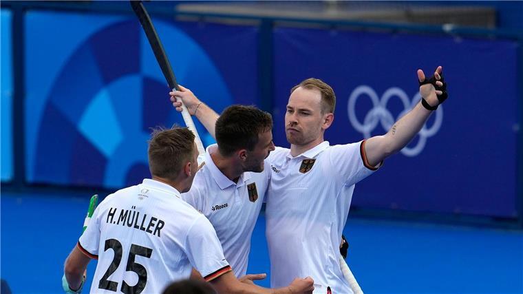 Deutsche Hockeyspieler: Essen bei Olympia „eine Katastrophe“ Christopher Rühr (rechts) ist mit dem Essen in Paris unzufrieden.