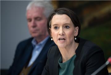 Claudia Bogedan (SPD) gibt ihr Amt als Senatorin für Kinder und Bildung auf.