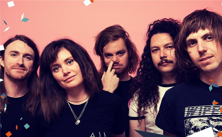 Deichbrand: Diese Band kommt als Ersatz für Feine Sahne Fischfilet Clowns kommen zum Deichbrand-Festival.