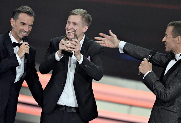 Comedian Till Reiners gewinnt die Goldene Henne in der Kategorie Comedy.
