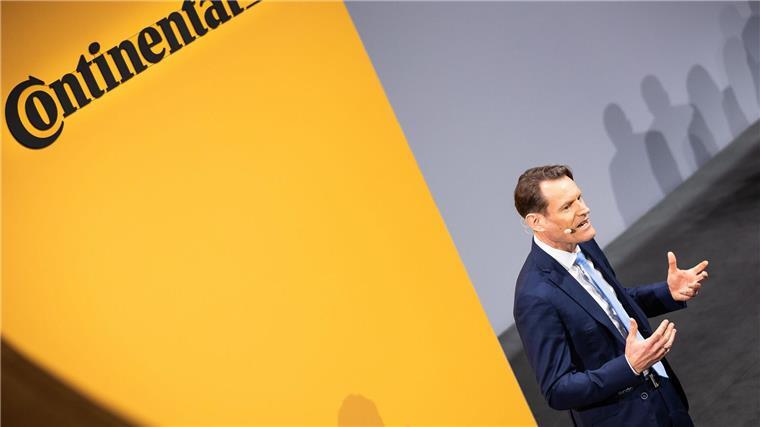 Conti will mehr in USA produzieren - Abspaltung Aumovio auch Conti-Chef Setzer will mehr in den USA produzieren. Neue Werke will er dafür aber nicht bauen. (Archivbild)