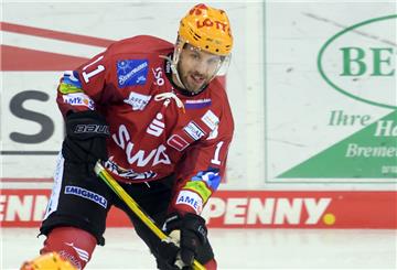 Cory Quirk spielt nicht mehr für die Pinguins.