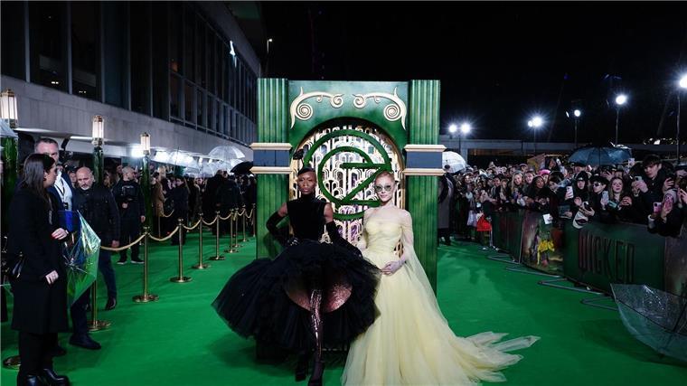 „Emilia Pérez“ oder „Konklave“? - Spannung bei den Oscars Cynthia Erivo (l) und Ariana Grande sind für ihre Rollen im Musicalfilm „Wicked“ nominiert. (Archivbild)