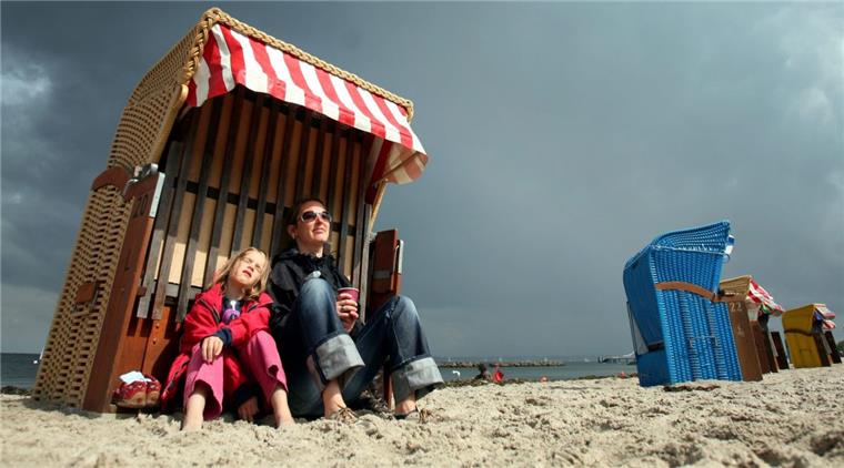 Höhere Kurtaxe für Kinder in Butjadingen: Touristik-Verein schlägt Alarm Da braut sich was zusammen: Der Touristikverein findet es nicht gut, dass die Gemeinde Butjadingen schon im kommenden Jahr die Kurtaxe für Kinder erhöhen möchte. Das komme viel zu kurzfristig.