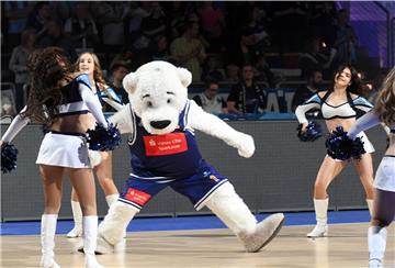 Da geht Maskottchen Dunky steil. Die Eisbären feierten einen dreistelligen Erfolg gegen Schlusslicht Ehingen. 