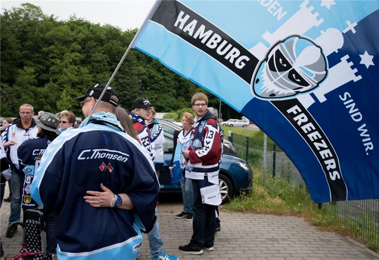 Das Ende der Hamburg Freezers Da half auch keine Mahnwache: Die Frist für die Hamburg Freezers ist um Mitternacht abgelaufen.