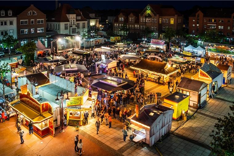 Geld für Stadtfest und Eisbahn in Nordenham Damit auch in diesem Jahr in Nordenham Stadtfest gefeiert werden kann, hilft die Stadtverwaltung den Veranstaltern finanziell.