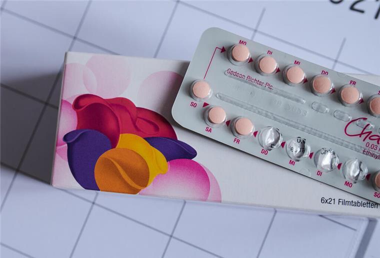Sexuelle Freiheit neu definiert? Junge Frauen verzichten immer häufiger auf die Pille Antibabypille