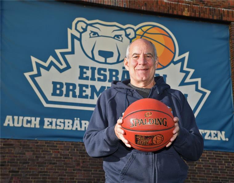 Panaggio feiert gegen Braunschweig sein Debüt als Eisbären-Coach Dan Panaggio gibt am Sonnabend im Heimspiel gegen Braunschweig seinen Einstand auf der Trainerbank.