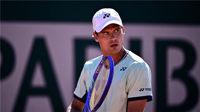 „Mit Geld nicht zu bezahlen“: Altmaier bei French Open stark Daniel Altmaier steht bei den French Open im Achtelfinale.