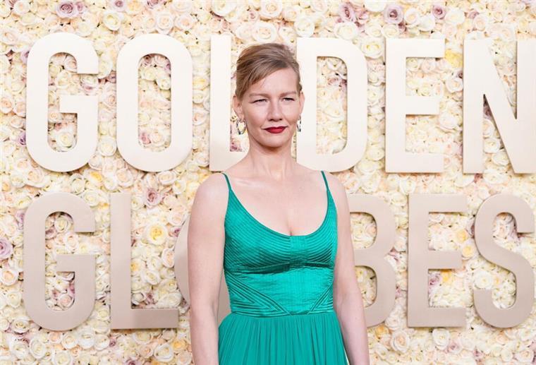 Sandra Hüller: Glückwünsche beim Gassigehen Darf sich Sandra Hüller bald über eine der begehrten Oscar-Trophäen freuen?