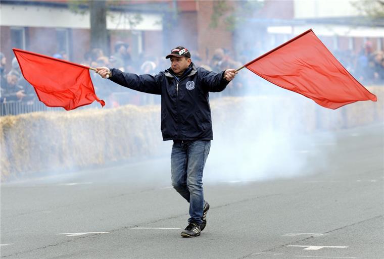 Das 59. Fischereihafenrennen wurde von einem Todesfall überschattet. Die Ermittlungen der Polizei dauern an. Foto Scheschonka