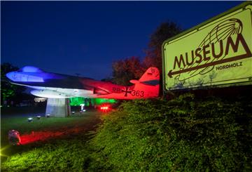 Das Aeronauticum in Nordholz - hier bei der 1. Wurster Lichterwoche im Oktober 2019 - hat allen Grund zum Strahlen: Zum ersten mal können die Museumsakteure ohne finanzielle Sorgen in die Zukunft schauen.