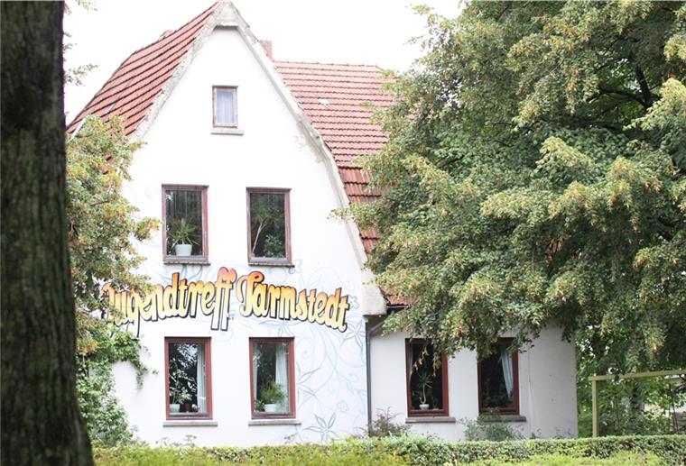 Tarmstedt: Doktorhaus soll Parkplatz weichen Das Alte Doktorhaus in Tarmstedt ist ein Treffpunkt für Kinder und Jugendliche. Weil die Schule nebenan einen Parkplatz braucht, soll es abgerissen werden.