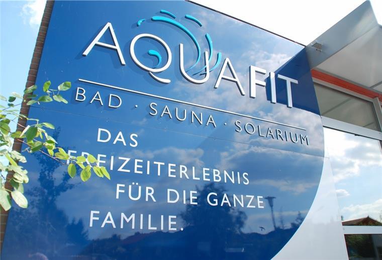 Neue Runde im Streit ums Zevener Hallenbad Das Hallenbad Aquafit in Zeven