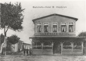 Das Bahnhofshotel Heydolph um 1910