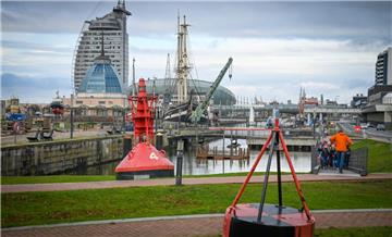 Das Baltimorepier am Alten Hafen dient zur Abwrackung der Seute Deern.