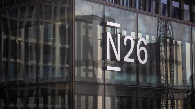 Das Berliner Start-up N26 wird von kommender Woche an die Gebühren beim Aktien- und ETF-Handel abschaffen. 