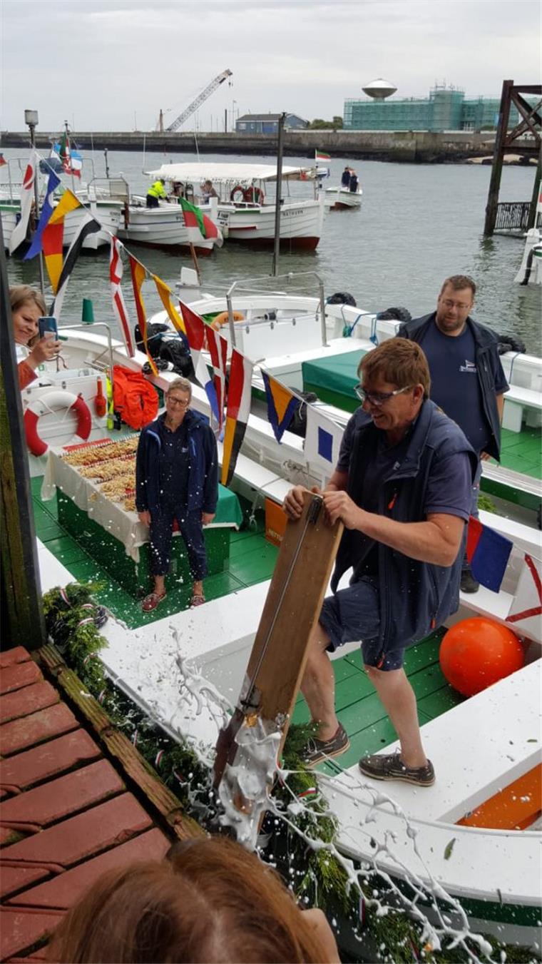 Börteboot "Sigrid" auf Helgoland getauft Das Börteboot "Sigrid" ist auf Helgoland getauft worden. Es ist ein Neubau.