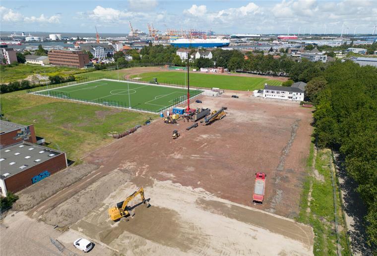 Drei neue Schulen in Bremerhaven: Bauarbeiten laufen parallel Baufortschritt Ende Juli 2023 bei der Neuen Oberschule Lehe (NOL)