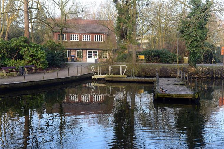 Bootshaus im Bürgerpark bekommt eine Frühjahrskur Das Bootshaus im Bürgerpark nimmt am Wochenende wieder seinen Betrieb auf. Foto Scheer