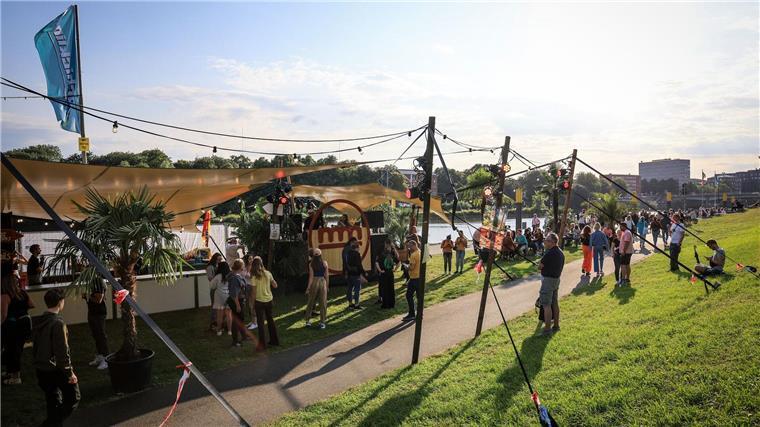 Breminale startet – Musik, Yoga und Riesenrad am Deich Das Bremer Festival hofft wieder auf zahlreiche Gäste. (Archivfoto)