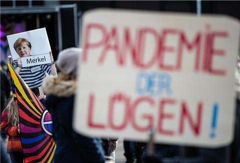 Das Bremer Ordnungsamt hat zwei Ersatz-Demos der „Querdenken“-Bewegung in Bremen untersagt.