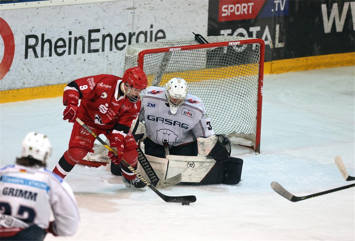 Fischtown Pinguins: Kommt Eigengewächs Büsing ins Seestadt-Team? Eishockeyspieler in Aktion