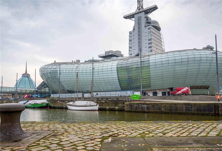 Klimahaus-Chef lässt Betreiberwechsel juristisch prüfen Das Bremerhavener Klimahaus erhält 2024 einen neuen Betreiber.