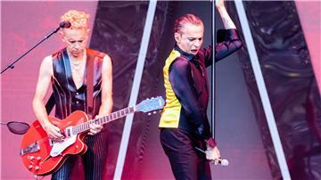 Das britische Elektro-Duo Depeche Mode bringt mit „Depeche Mode: M“ einen neuen Konzertfilm auf die Kinoleinwände. (Archivfoto)