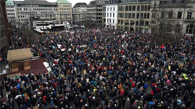 Demos gegen rechts - 30.000 Menschen in Bremen erwartet Das Bündnis „Laut gegen Rechts“ ruft erneut zu einer Kundgebung auf. (Archivfoto)