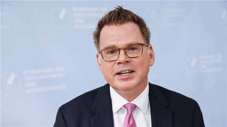 Amt: Sturmfluten wegen Klimawandel regional nicht häufiger Das Bundesamt für Seeschifffahrt und Hydrographie beobachtet keine erhöhte Häufigkeit von Sturmfluten aufgrund der Klimaerwärmung.