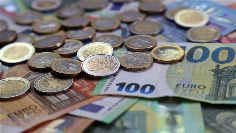 Bund will mehr Finanz-Spielräume für Bremen und Saarland Das Bundeskabinett wird morgen über die Änderung des Sanierungshilfengesetzes beraten. (Symbolbild)