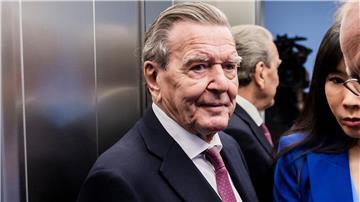 Das Bundesverwaltungsgericht verhandelt über Schröders Anspruch auf ein Bundestagsbüro. (Archivbild)