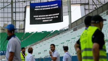 Das Chaos beim Auftakt ins olympische Fußball-Turnier wird nun untersucht.