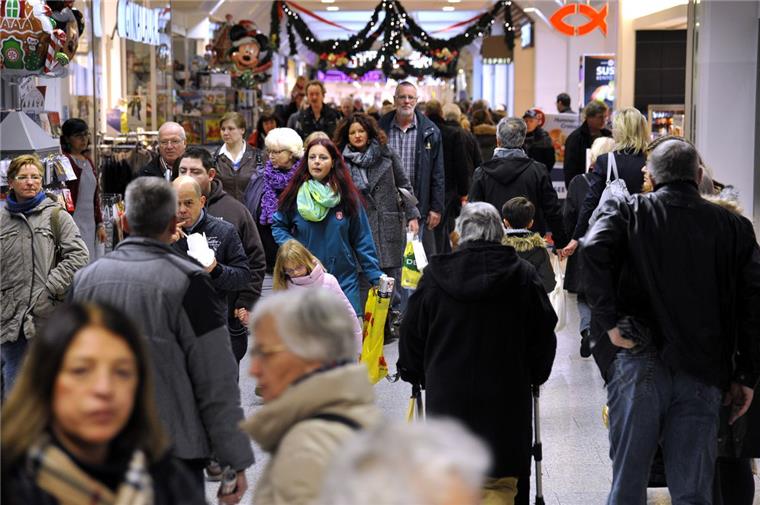 Verkaufsoffener Sonntag: Shoppen im Bremerhavener Wahrzeichen Verkaufsoffener Sonntag im Columbus Shopping Center