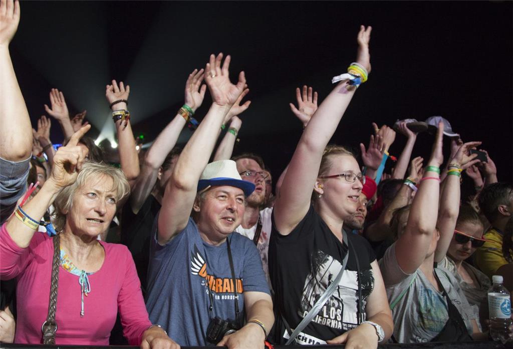 Das Deichbrand-Festival zieht die Fans generationenübergreifend in seinen Bann.