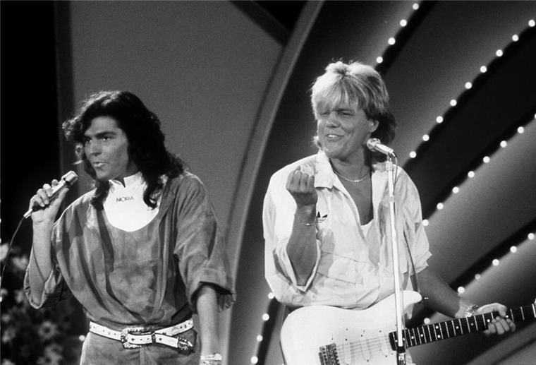 40 Jahre her: Der Sommer von Sandra und Falco Das deutsche Pop-Duo Modern Talking mit Thomas Anders (links) und Dieter Bohlen bei einem Auftritt im Oktober 1985.