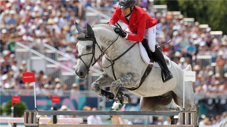 Enttäuschung bei den Springreitern: Platz fünf statt Gold Das deutsche Team hat bei den Olympischen Spielen die erhoffte Medaille verpasst.